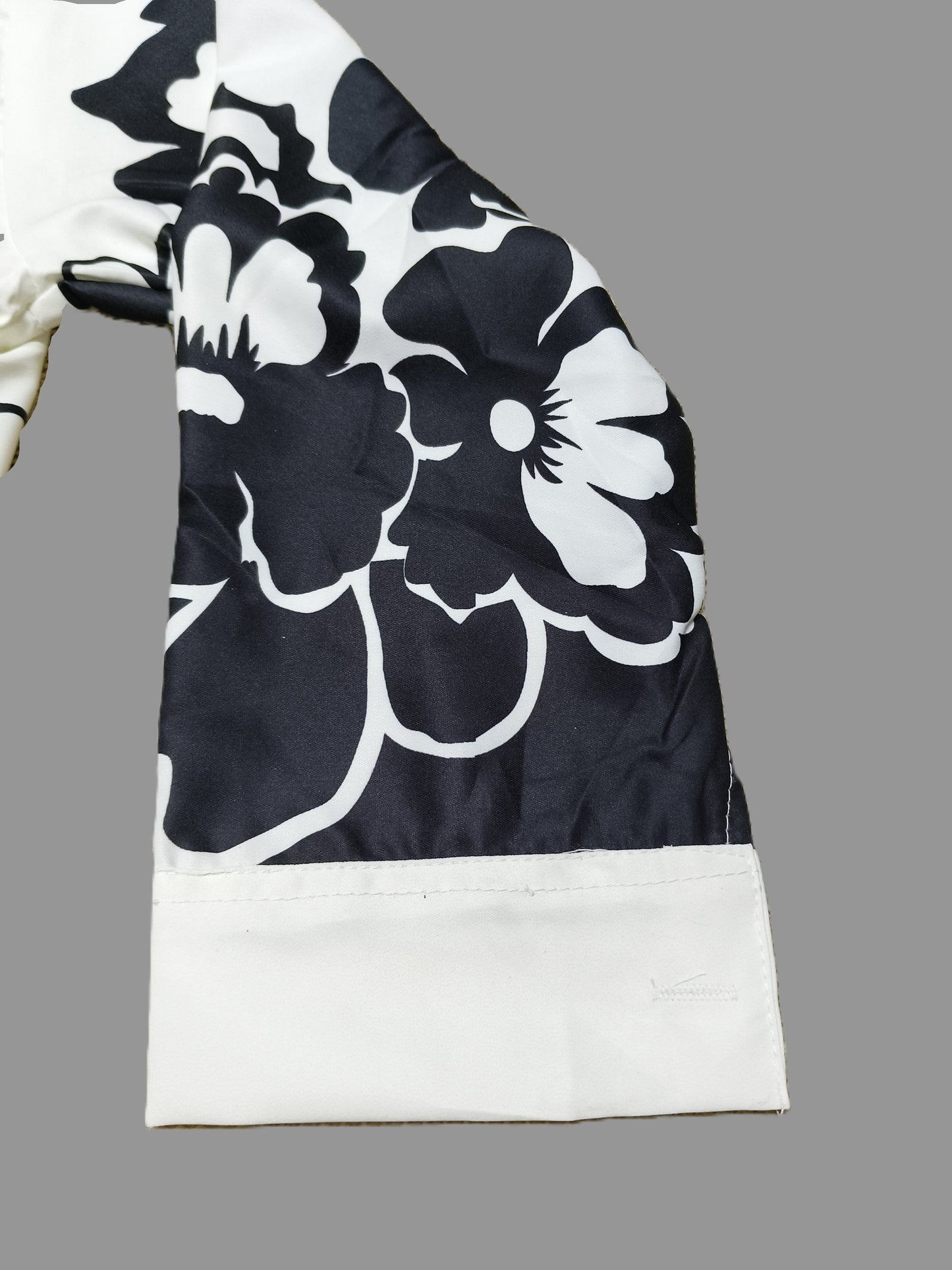 Black & White Floral Print Short Shirt with Full Sleeves for Women's – Elegant Casual Wear