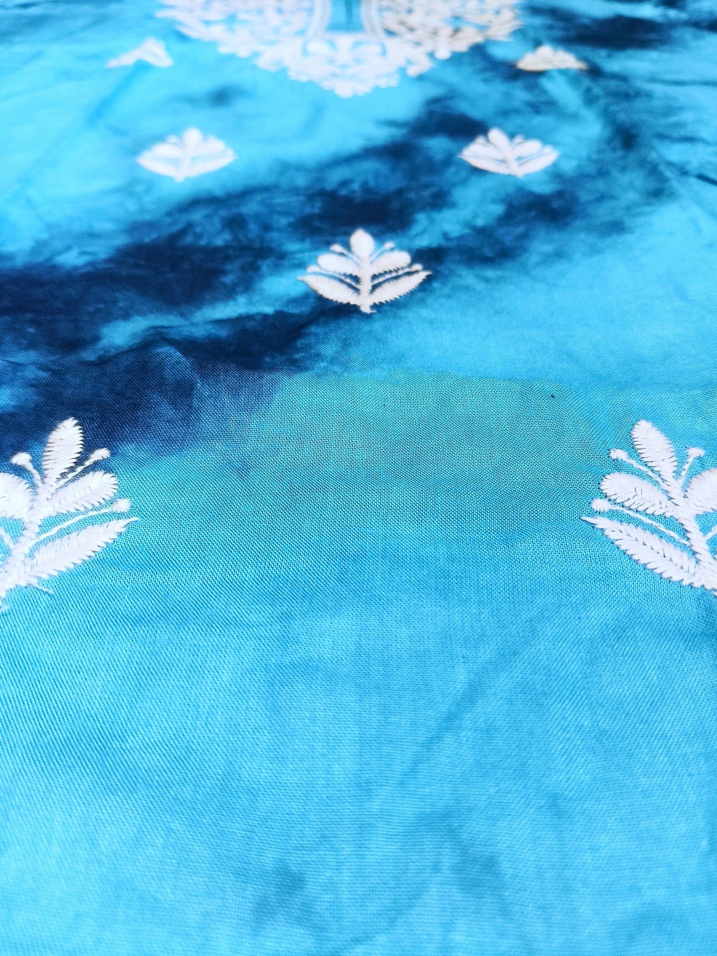 Women’s Blue Tie-Dye Cotton Kurti with White Embroidery – Casual & Ethnic Wear