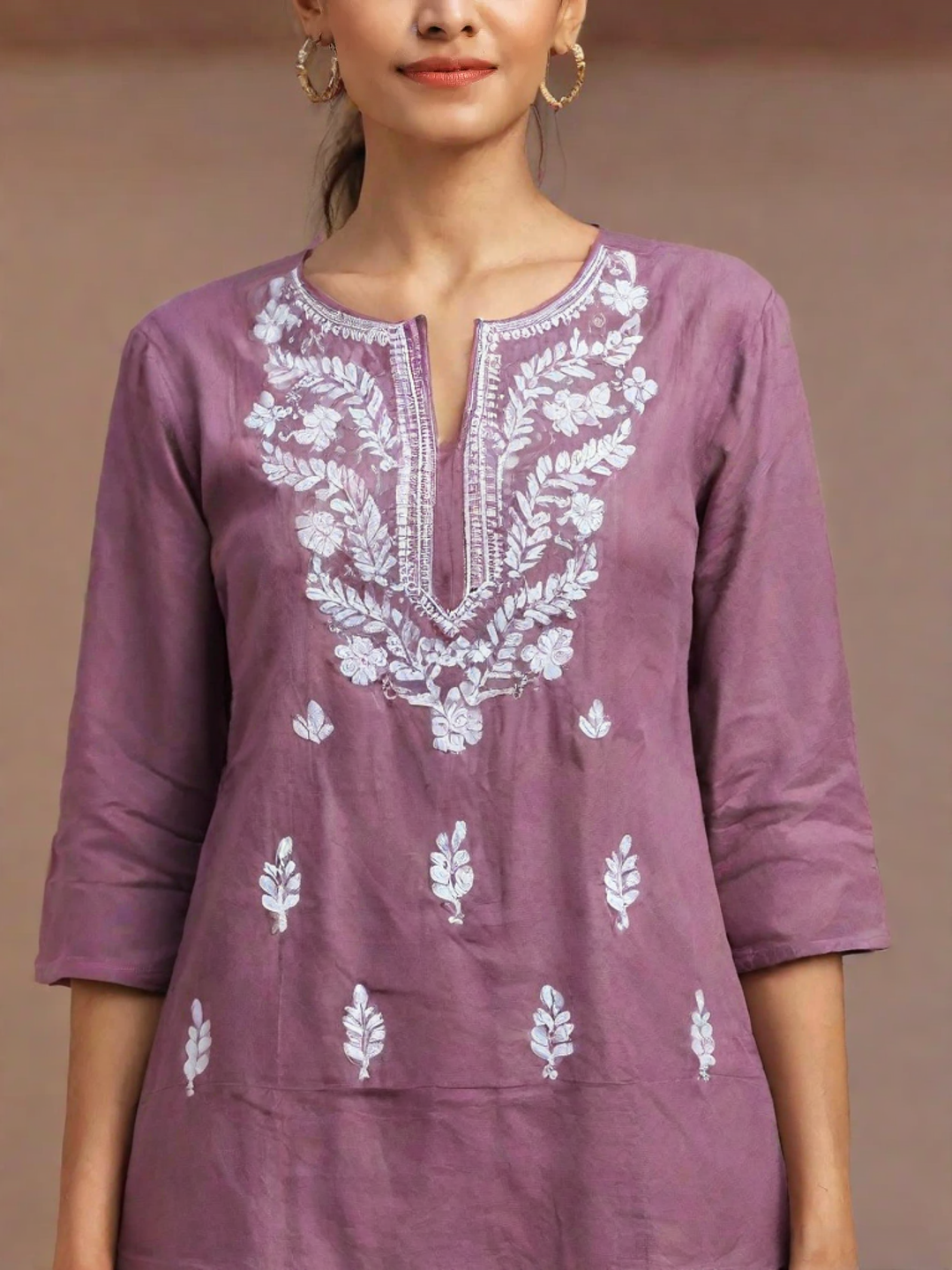 Mauve Cotton Short Chikan Kurti with White Floral Embroidery – Casual Ethnic Wear for Women