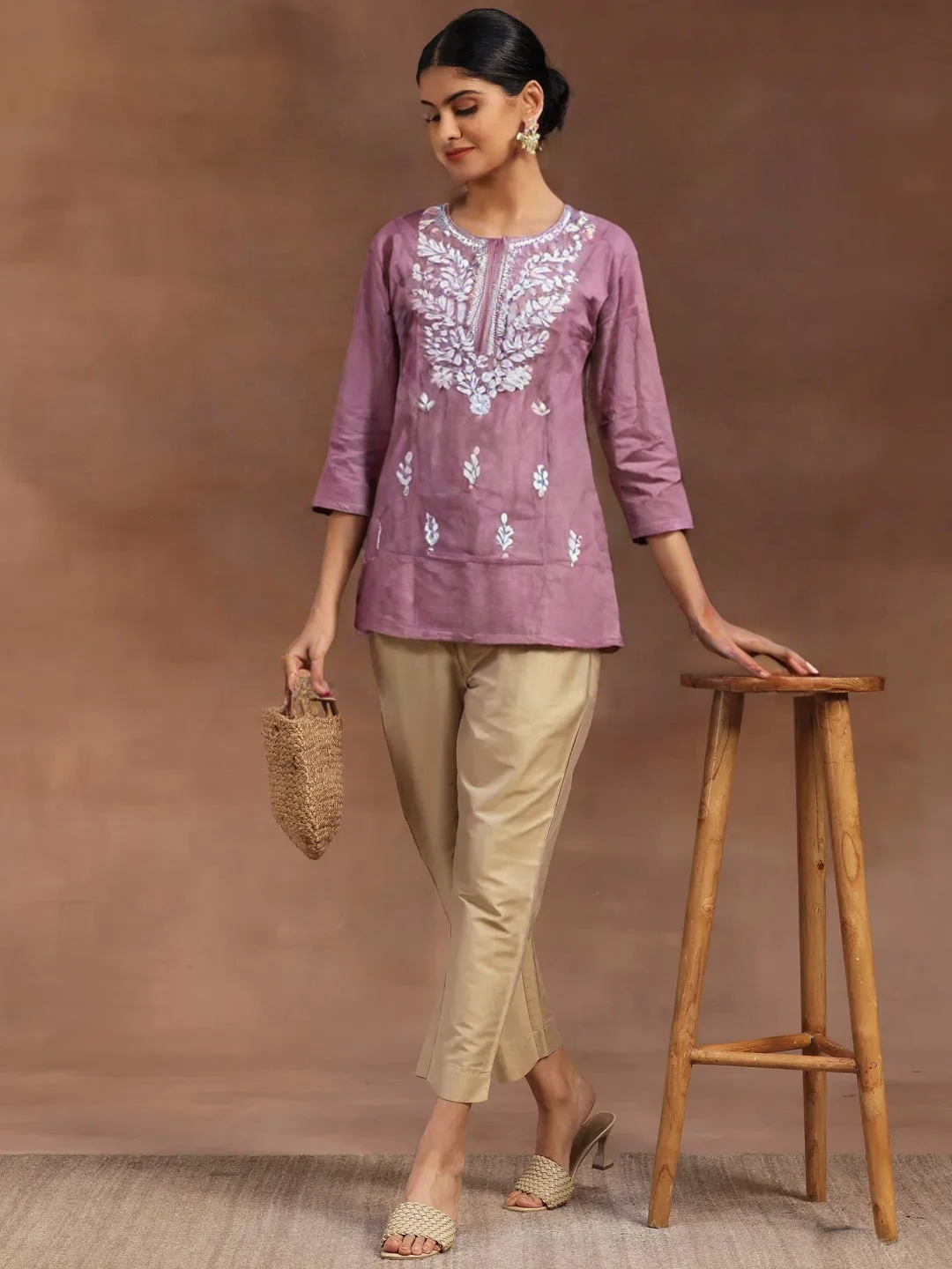 Mauve Cotton Short Chikan Kurti with White Floral Embroidery – Casual Ethnic Wear for Women