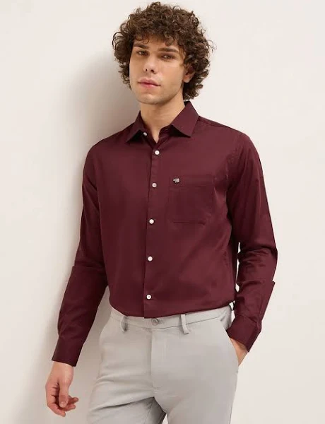 Men Tailored Fit Opaque Formal Shirt