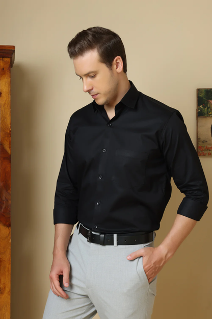 Formal black solid shirt for men