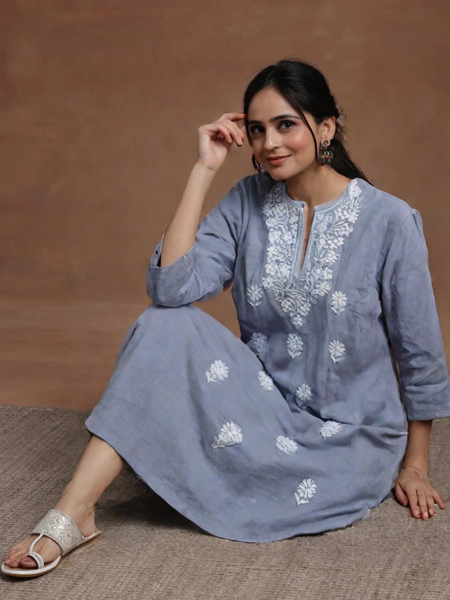 Elegant Grey Cotton Chikankari Embroidered Straight Kurti for Women – Ethnic Wear