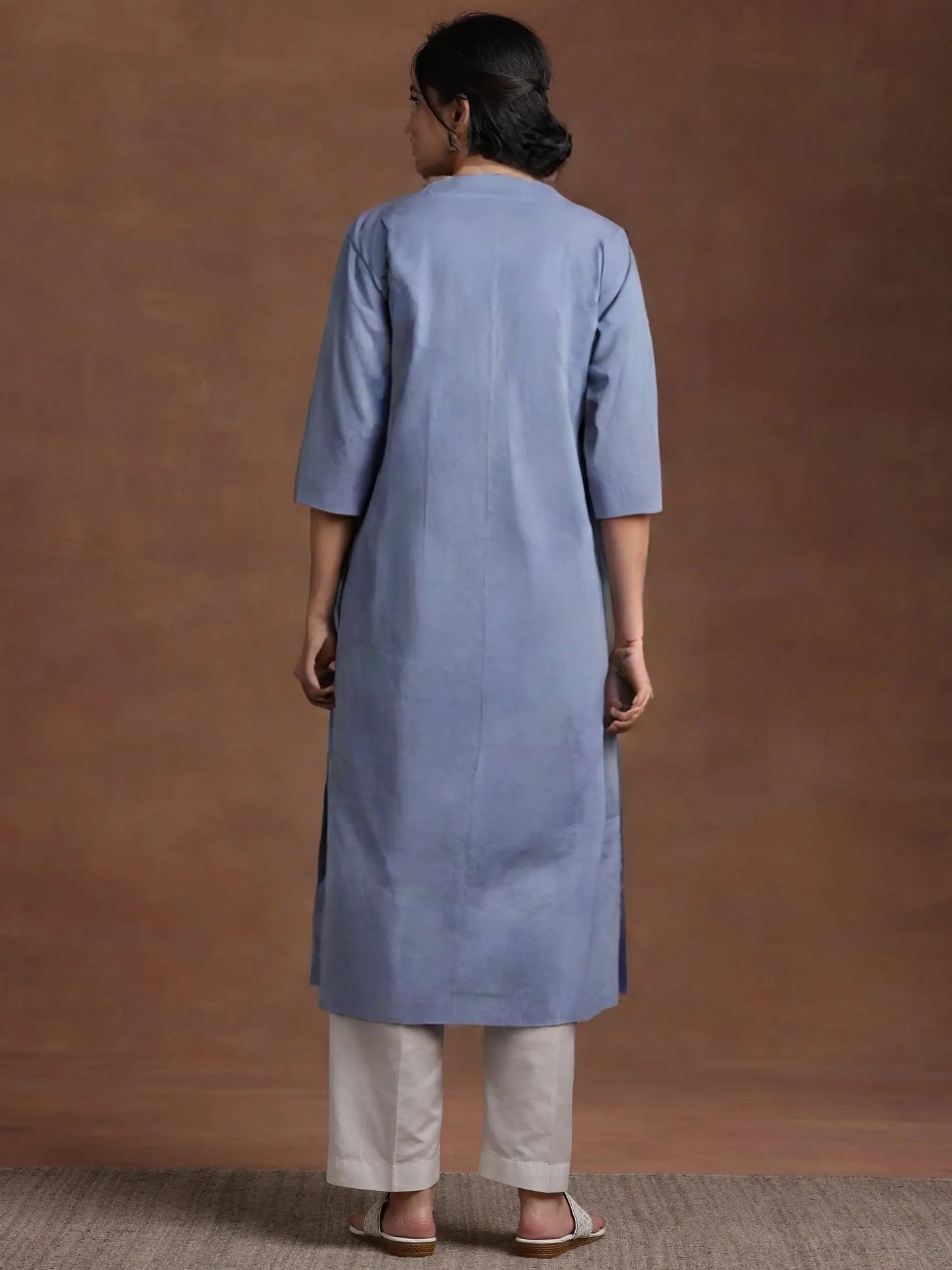 Elegant Grey Cotton Chikankari Embroidered Straight Kurti for Women – Ethnic Wear